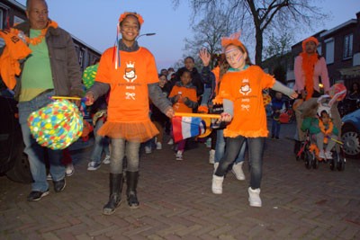 NOS: Erg veel papierwerk voor oranjecomite in Dordrecht kost 4000 euro