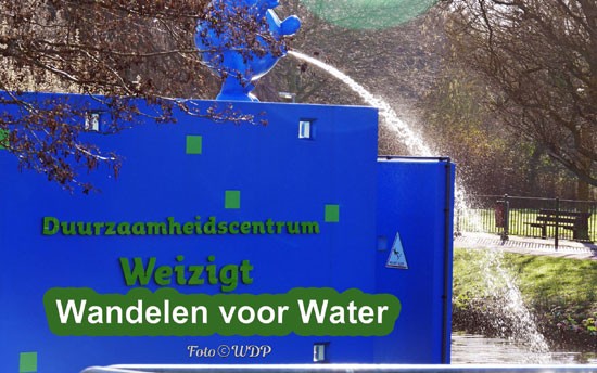 Ongeveer 120 Basisschoolleerlingen wandelen voor Water