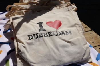 Feestelijke bijeenkomst rondom ontwikkelingen sociale huurwoningen in Dubbeldam