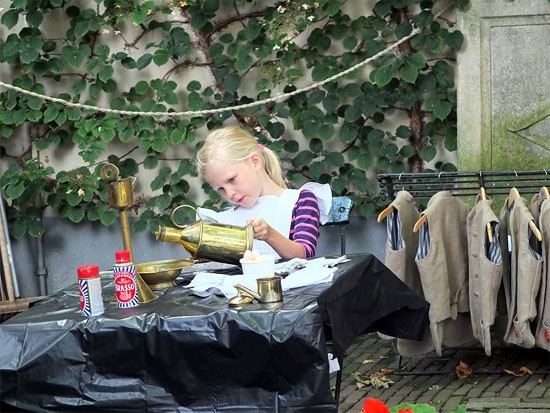 Kom buiten spelen in Huis Van Gijn