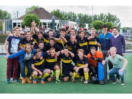 Seizoen bij Hockeyclub DMHC Dordrecht start met veel regen