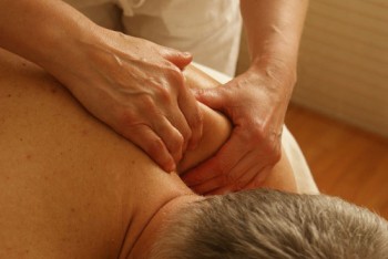 Nek-, rug en schoudermassage in Inloophuis Helianthus